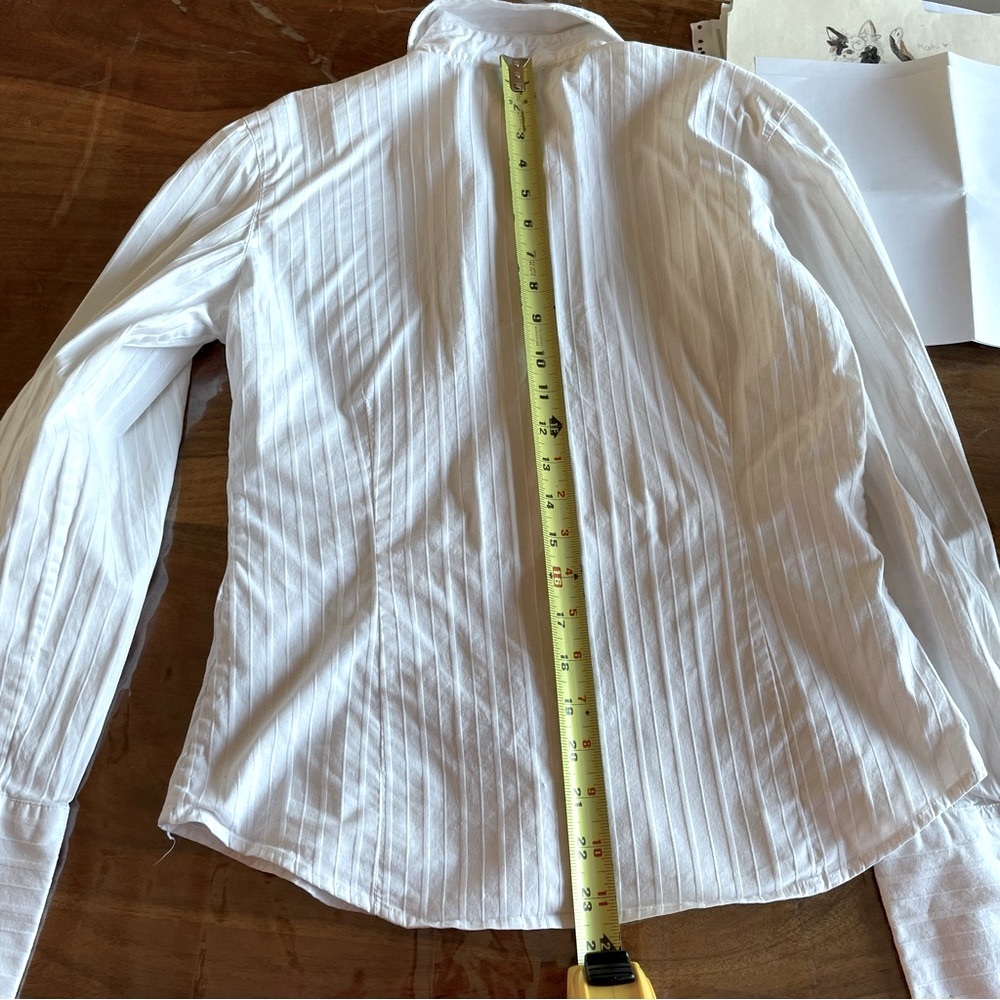 Embroidered beautiful shirt - Picture 8 of 8